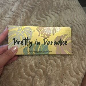 BNIB Violet Voss Pretty in Paradise palette. Gifted and never worn